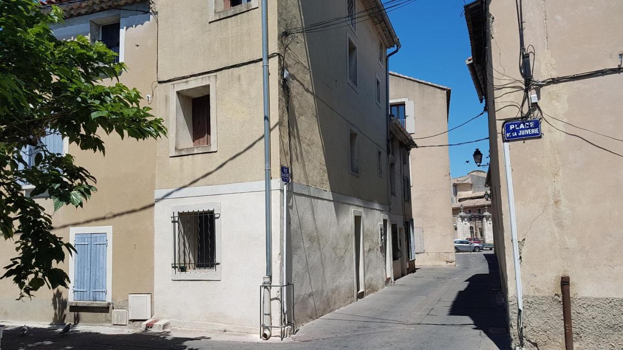 Cosy Corner Apartment L'Isle-sur-la-Sorgue Luaran gambar